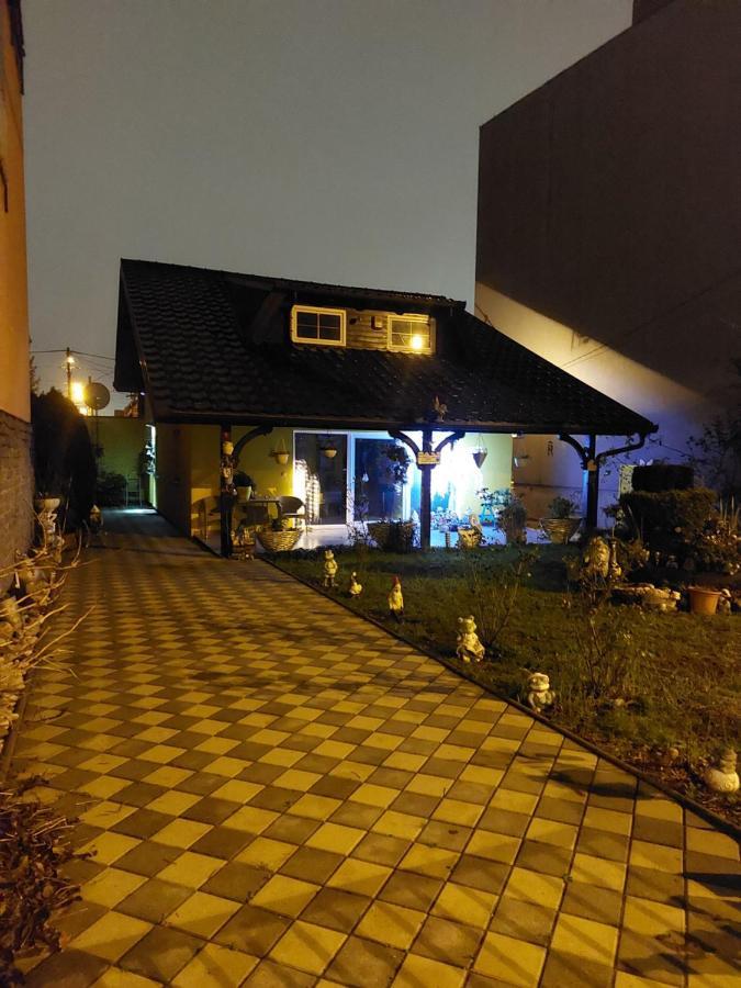 Queen House Apartman Загреб Екстериор снимка